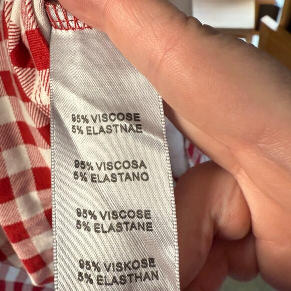 Avenue Long Length Short Sleeve Gingham Top Size 26/28 in Red and White - Picture 9 of 9